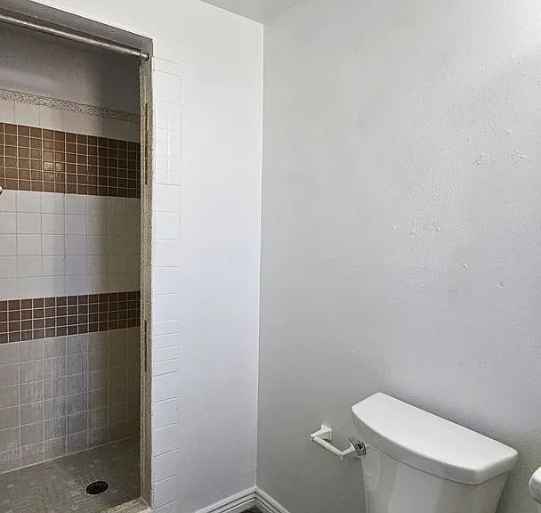 1509 June St NE — Photo 15