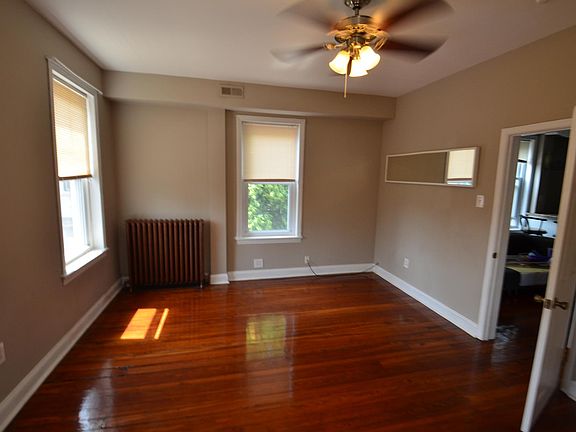 5th image of 3544 Sunnyside Ave APT 2