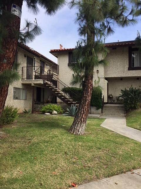 Small five unit complex  