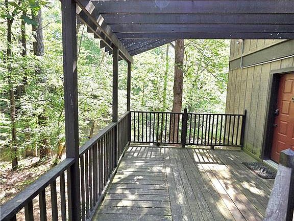 2nd image of 903 River Run Dr