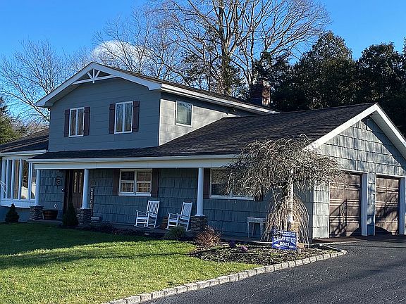 2nd image of 19 Essex Dr