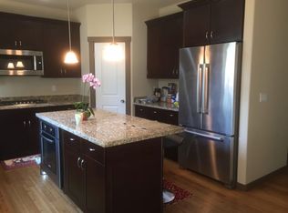 2407 SW Roxbury St, Seattle, WA 98106