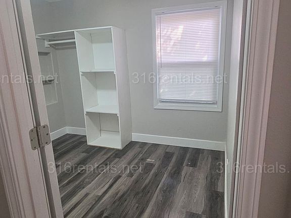 2nd image of 714 N Ash St