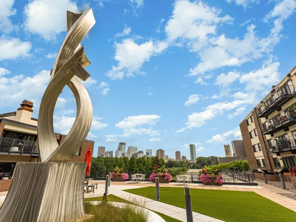 52 Groveland Ter #A406, Minneapolis, MN 55403