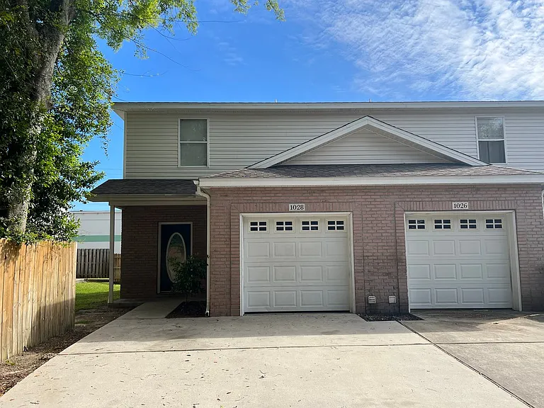 1028 Anniston Ct — Photo 2