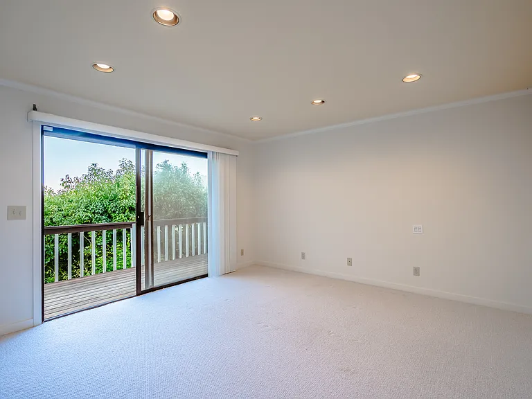 961 W California Ave — Photo 18