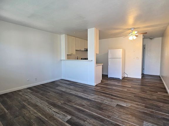 2nd image of 4651 35th St APT 3