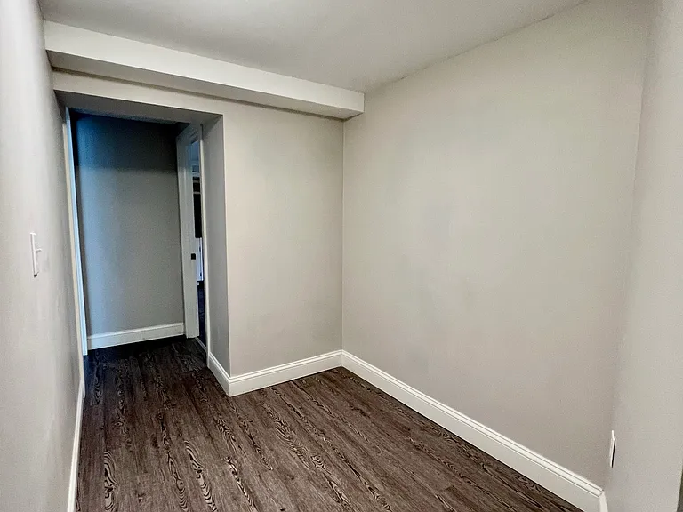72 Lyman St — Photo 7