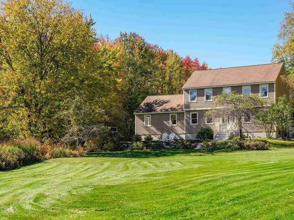 8 Harrod Lane, Bedford, NH 03110