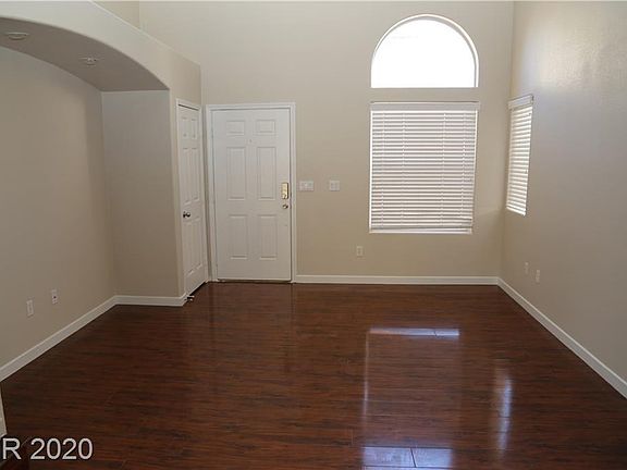 4th image of 10456 Armand Ave