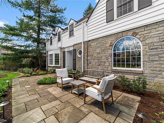 2nd image of 2674 Cranlyn Rd