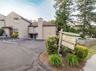 150 Hope St APT 14, Stamford, CT 06906