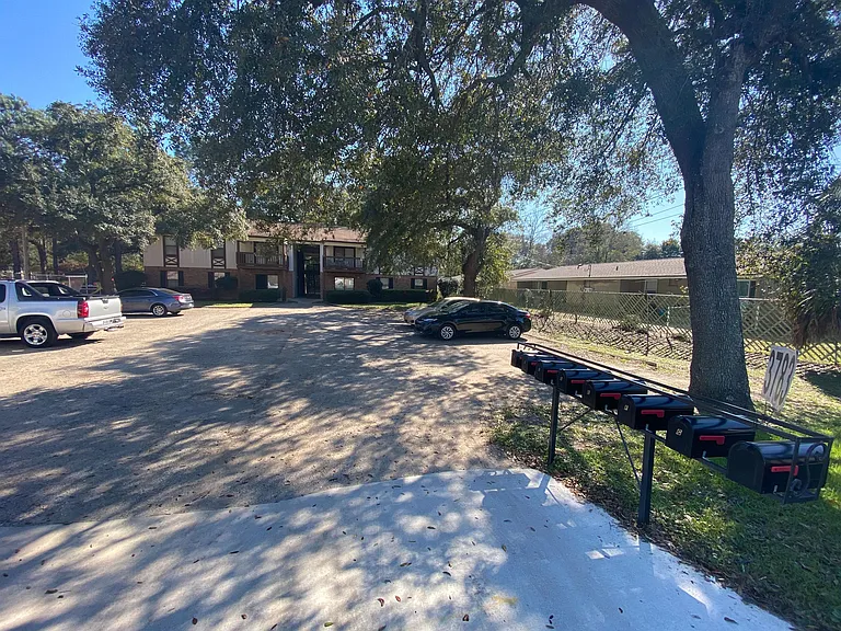 3783 E Olive Rd — Photo 23