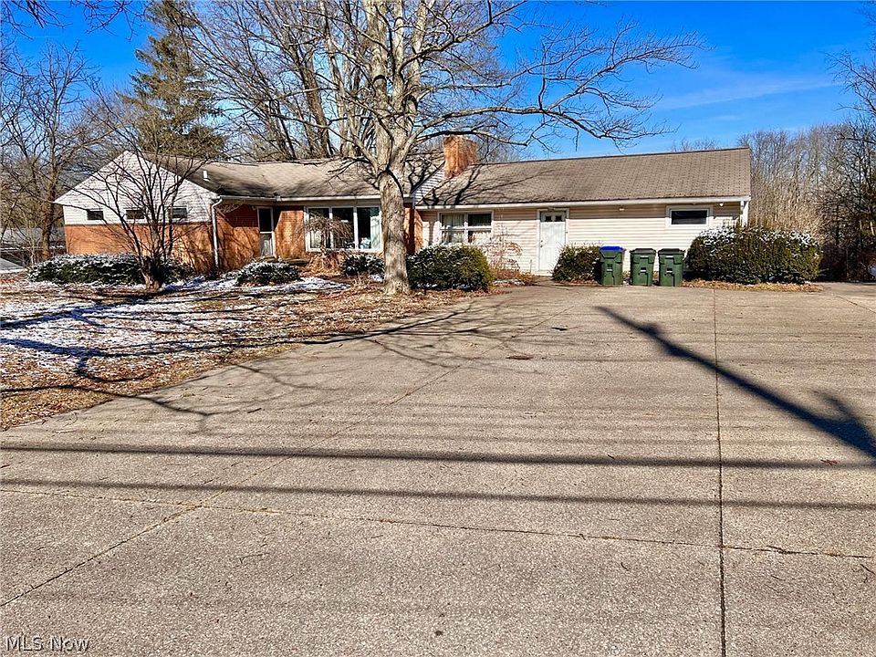 1st image of 505 Portage Trail Ext W