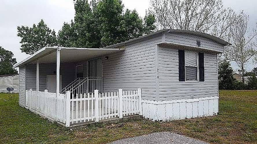 1st image of 210 Tropic Dr