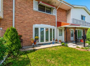 8806 Dee Rd, Des Plaines, IL 60016