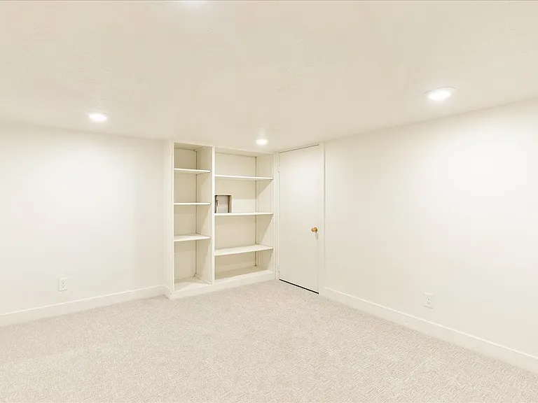 147 E Commonwealth Ave #2 — Photo 14
