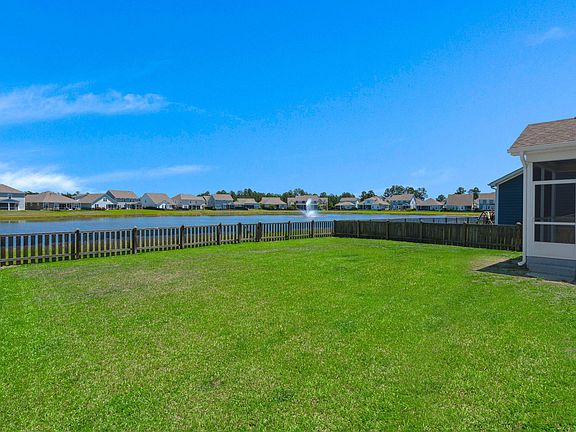 4th image of 226 Seaworthy St