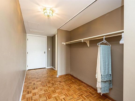 4th image of 2222 1st Ave SE #508