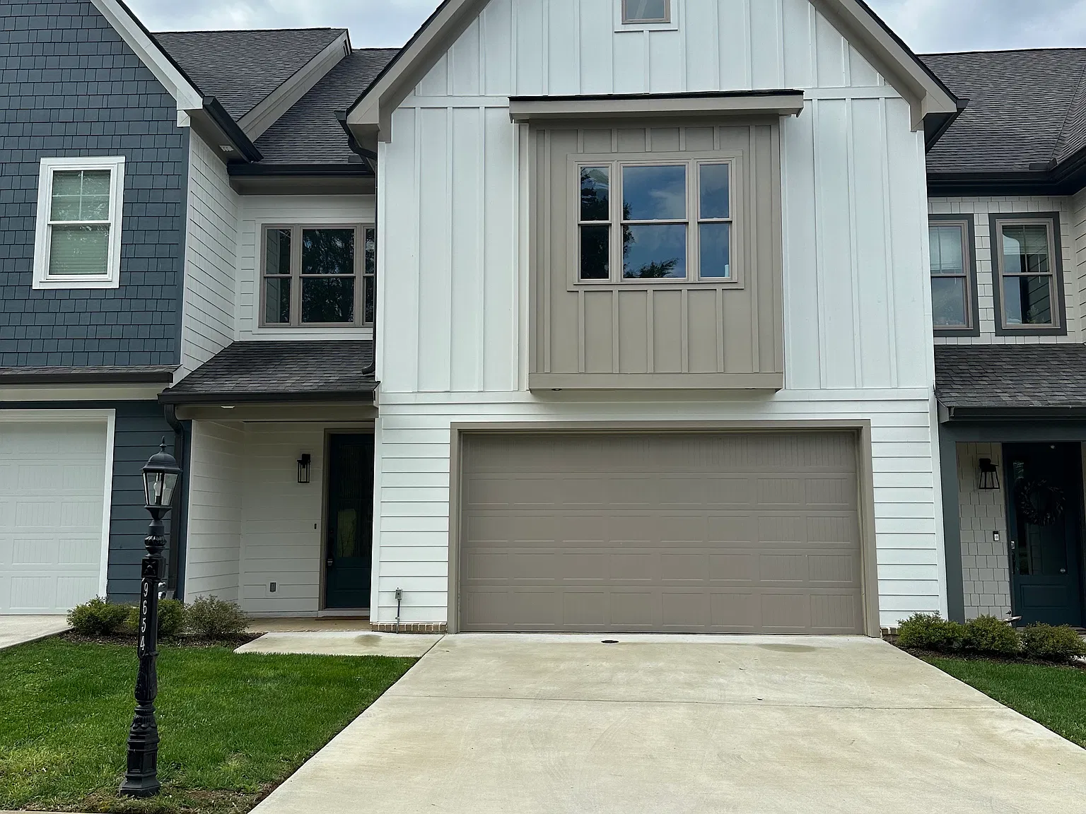 3 bed / 2.5 bath in Collegedale availabe now. — Photo 2