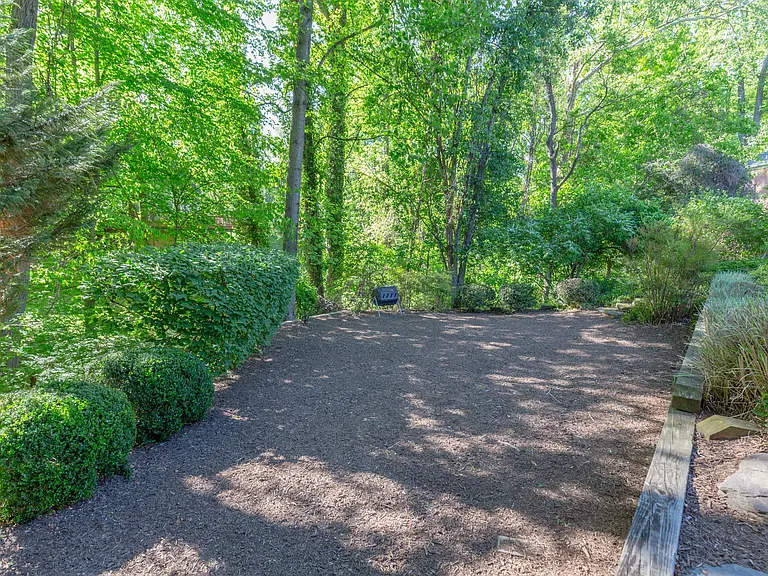 7005 Endicott Ct — Photo 38