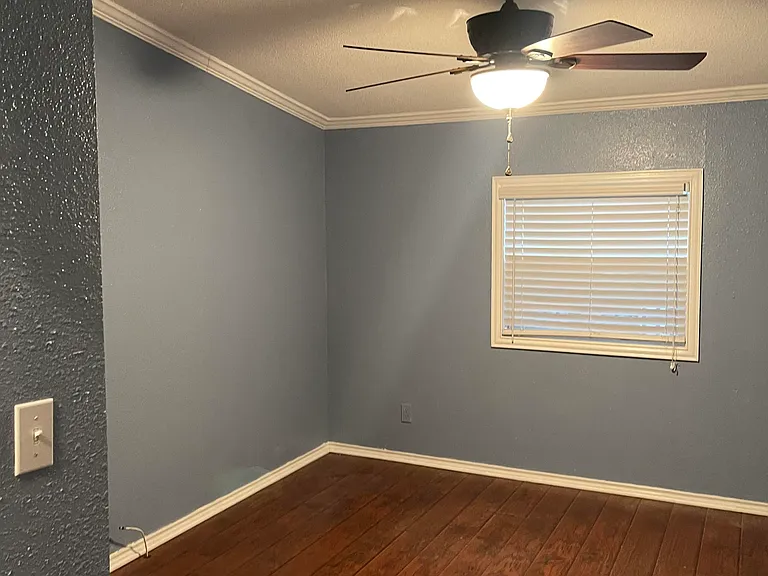 114 Dorflinger Ct — Photo 15