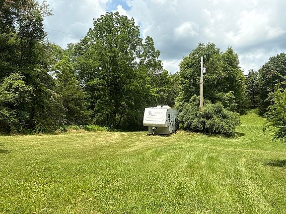 62nd image of 131 Gibson Hollow Rd