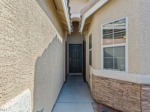 3rd image of 5839 Sierra Medina Ave