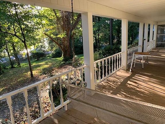 3rd image of 540 Liberty Ln