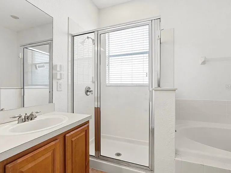 4967 Pall Mall St W — Photo 22
