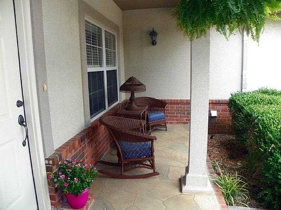 4th image of 7 Monikie Cir