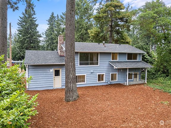 4th image of 10118 111th Street Ct SW