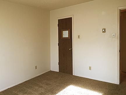 3rd image of 3119 Hillrise Dr APT B