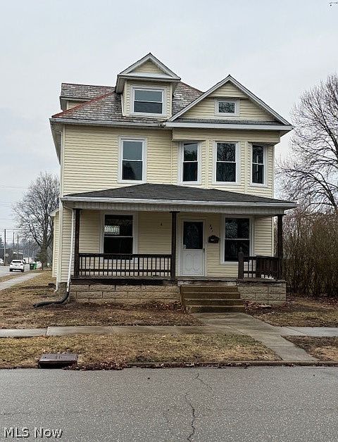 1st image of 601 E 4th St