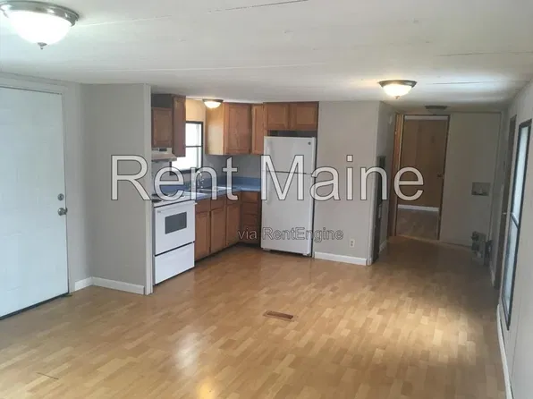 715 College Ave Trlr 20, Old Town, ME 04468