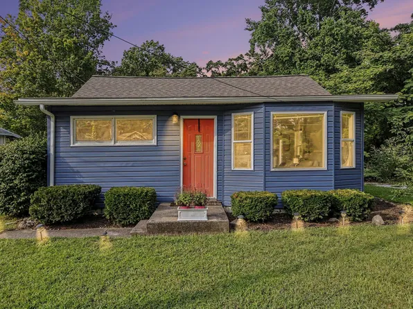 1114 Bell Ave, New Buffalo, MI 49117
