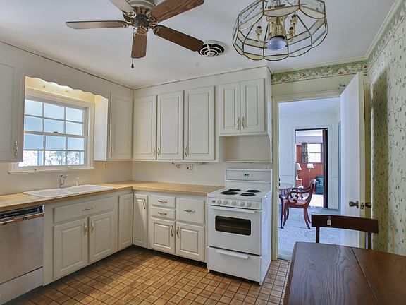 4th image of 109 Hamiltonian Dr
