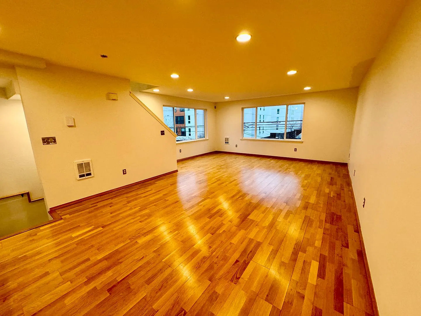 3-Bedroom Townhome in Seattle's Central District | Walk Score 94 — Photo 2