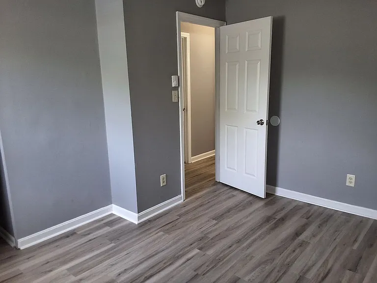 205 Diecks Dr — Photo 11