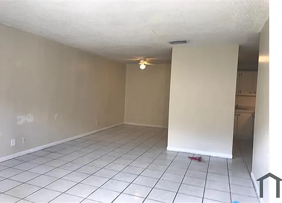 2 bed, $2,002 — Photo 3