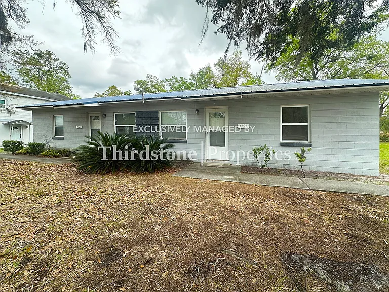 1727 Lindsey Rd — Photo 16