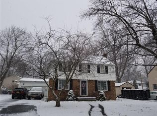 23 Wyndham Rd, Irondequoit, NY 14609