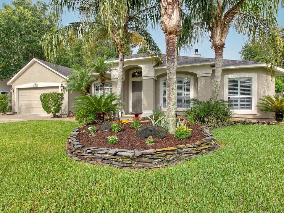1st image of 11858 Magnolia Falls Dr