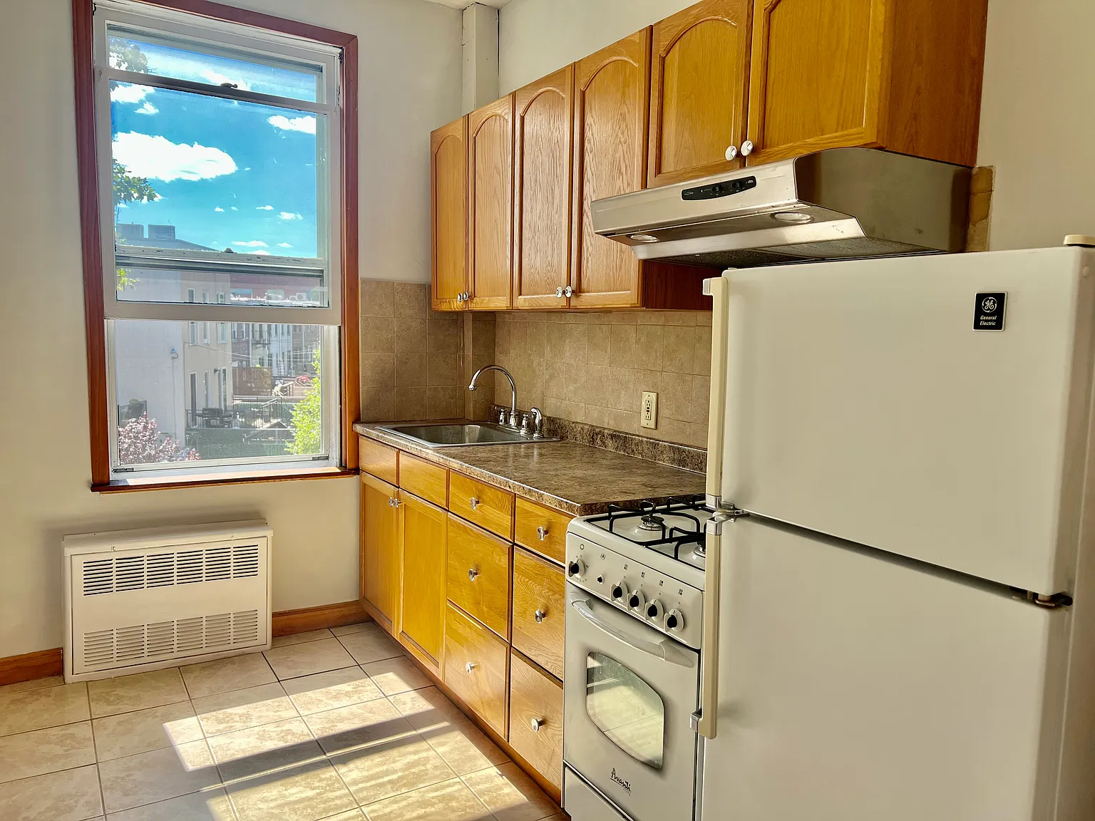 603A 20th Street — Photo 4
