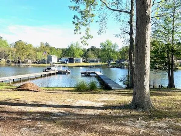 2034 James Loop Rd, Manning, SC 29102