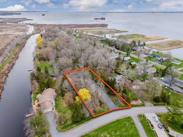 6537 Tree Haven Rd, South Glengarry, ON K0C 2E0