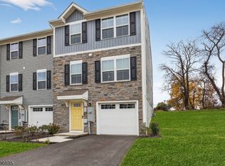 55 Limestone Blvd, Washington, NJ 07882