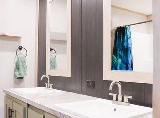 424 N Broadway St #236, Joshua, TX 76058