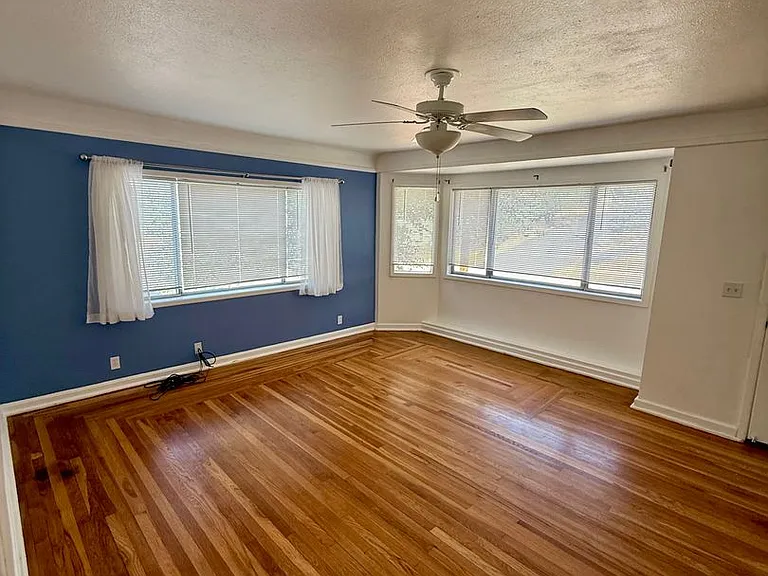 2036 Lavey St — Photo 27