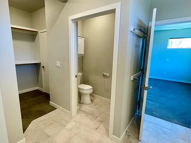 304 E Stanford Ave — Photo 24